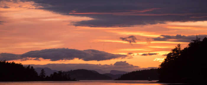 Sail around Henry Island with stunning sunset