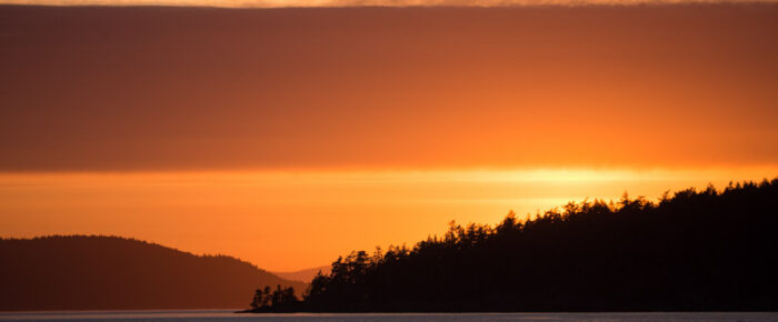 Sunset sail to Upright Head