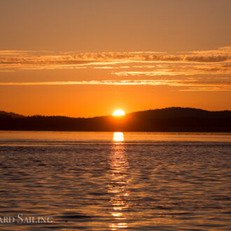 Sunset sail around Long Island