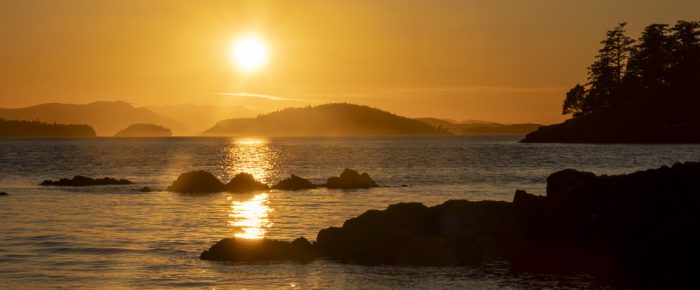 Sunset sail to Flattop Island