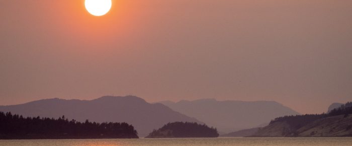 Sunset short sail around Turn Island and Yellow Island