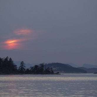 Sunset sail around the Wasp Islands